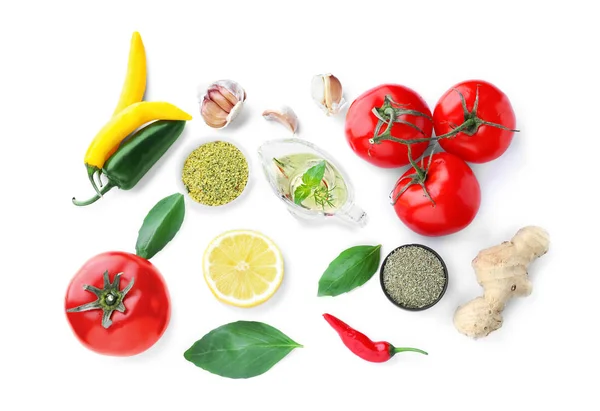 Frische Kräuter Gewürze Und Gemüse Auf Weißem Hintergrund — Stockfoto
