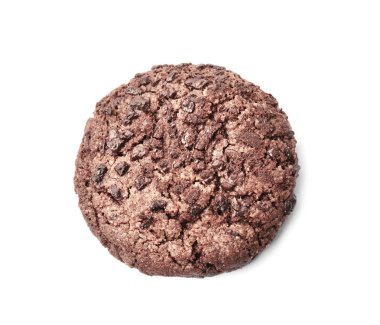 Beyaz zemin üzerine lezzetli çikolatalı kurabiye