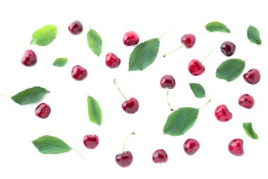 beyaz zemin üzerinde olgunlaşmış kiraz