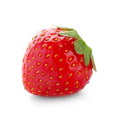 Beyaz zemin üzerine lezzetli kırmızı çilek