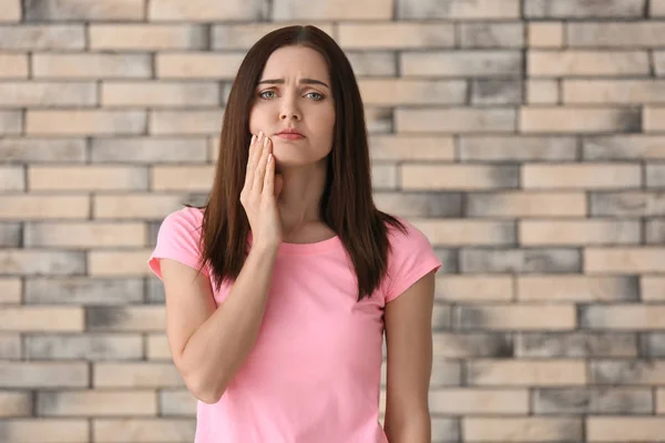 Young Woman Suffering Toothache Blurred Background — Stock Photo, Image