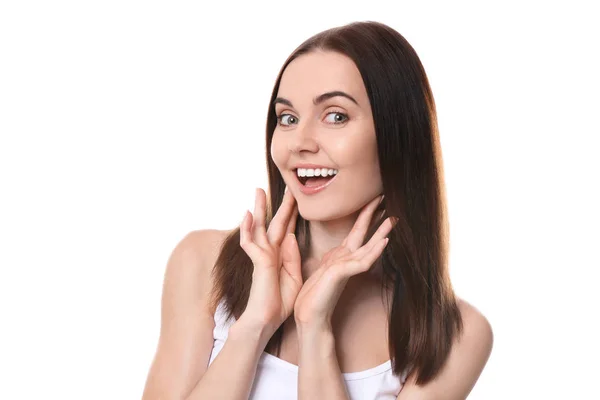 Mulher Bonita Com Dentes Saudáveis Fundo Branco — Fotografia de Stock