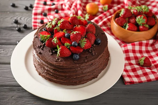 Tasty Chocolate Cake Decorated Strawberry Blueberry Wooden Table — Stock Photo, Image