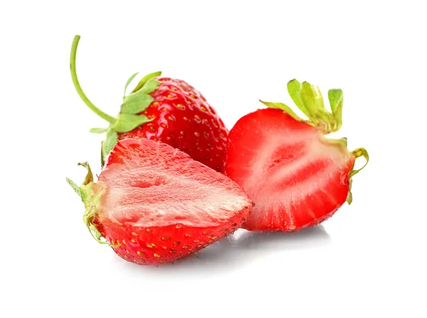 Süße Reife Erdbeeren Auf Weißem Hintergrund — Stockfoto