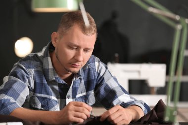 Atelier masada dikiş genç terzi