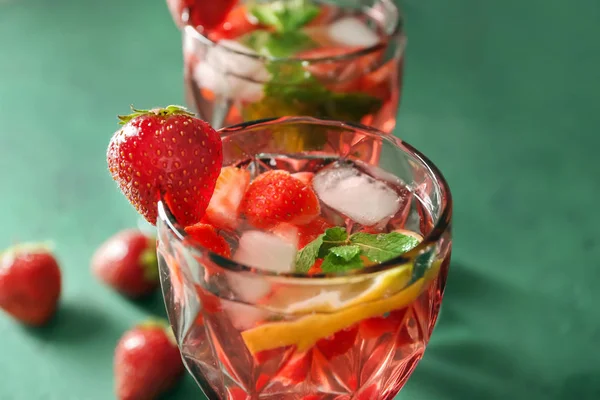 Tasty Natural Lemonade Strawberries Glasses Table Closeup — Stock Photo, Image