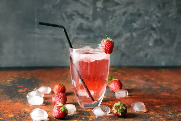 Glass Tasty Strawberry Lemonade Table — Stock Photo, Image