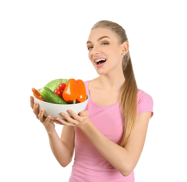 Mulher Jovem Segurando Tigela Com Legumes Fundo Branco Conceito Alimentar — Fotografia de Stock