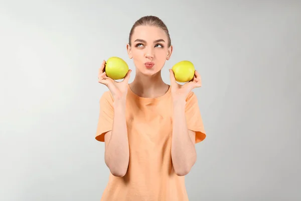 Young Woman Apples Grey Background Diet Food Concept — Stock Photo, Image
