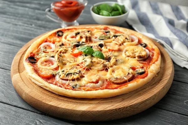 Board Tasty Pizza Wooden Table — Stock Photo, Image