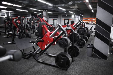 Yeni jimnastik salonu kapalı modern ekipman