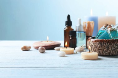 Masadaki güzel spa kompozisyonu