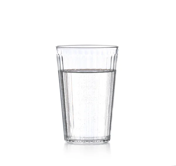 Verre Avec Eau Sur Fond Blanc — Photo