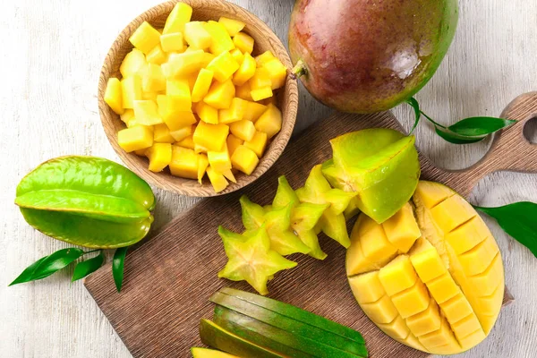 Composition Fresh Mango Starfruit Wooden Background — Stock Photo, Image