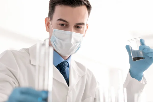Scientist Holding Glass Beaker Sample Laboratory — Stock Photo, Image
