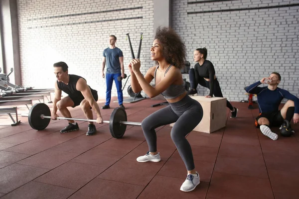 Sporty People Doing Exercises Gym — Stock Photo, Image