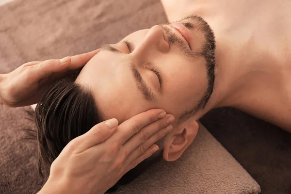 Young Man Receiving Massage Spa Salon — Stock Photo, Image