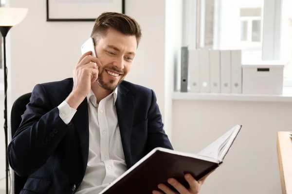 Businessman Talking Phone While Working Office — Stock Photo, Image