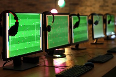Bilgisayarlar için video oyunları turnuva ile tablo