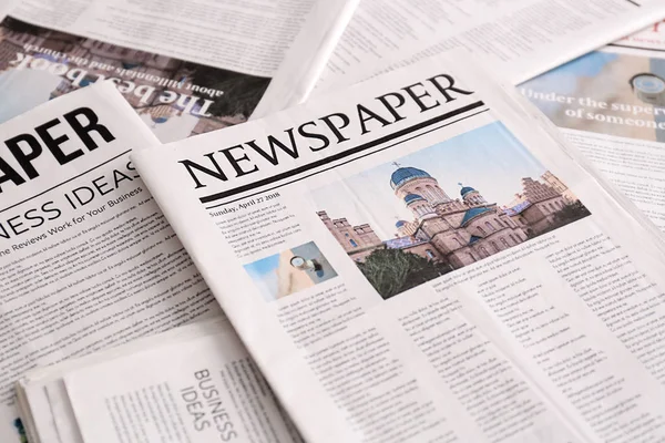 Many Newspapers Lay Table — Stock Photo, Image