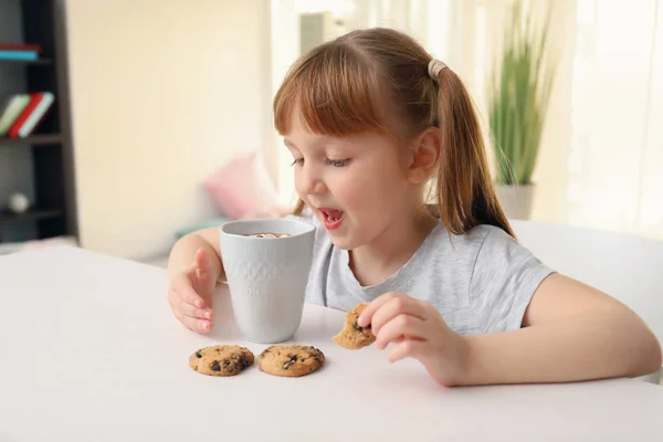 Cute Little Girl Cup Hot Cocoa Drink Cookies Home — Stock Photo, Image