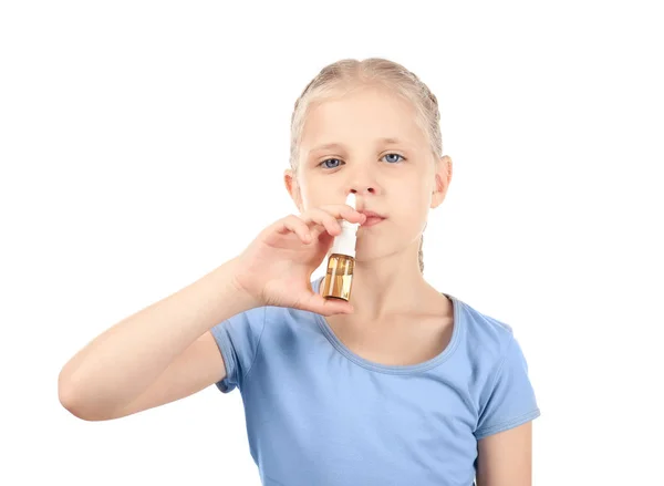 Bambina Che Usa Gocce Nasali Sfondo Bianco Concetto Allergia — Foto Stock