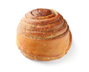 Beyaz arka plan üzerinde tatlı tarçın topuz