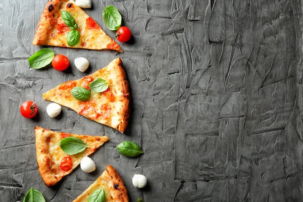Slices Delicious Pizza Grey Background — Stock Photo, Image