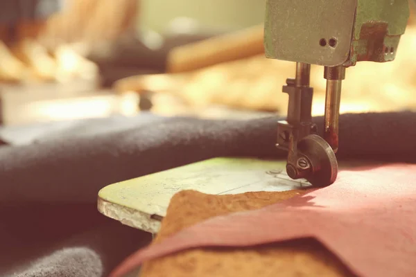 Sewing Machine Leather Table Closeup — Stock Photo, Image