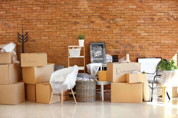 Cajas Cartón Artículos Interiores Habitación Mudanza Concepto Casa — Foto de Stock