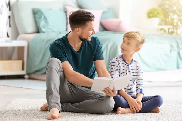 Father His Son Reading Book Together Home — Stock Photo, Image