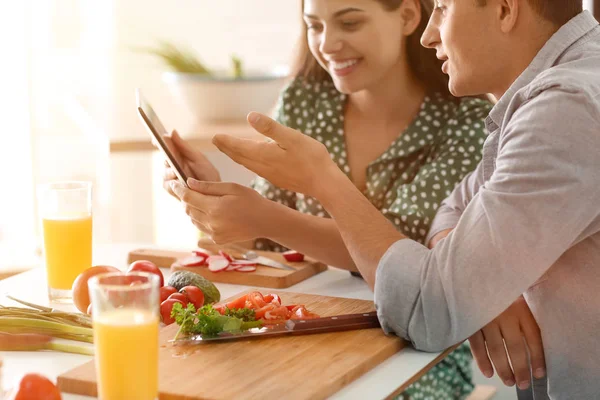Friends Tablet Reading Recipes Kitchen — Stock Photo, Image