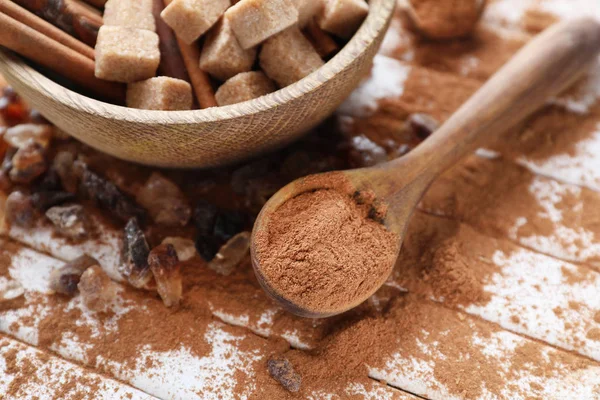 Cuchara Con Canela Polvo Sobre Fondo Madera —  Fotos de Stock