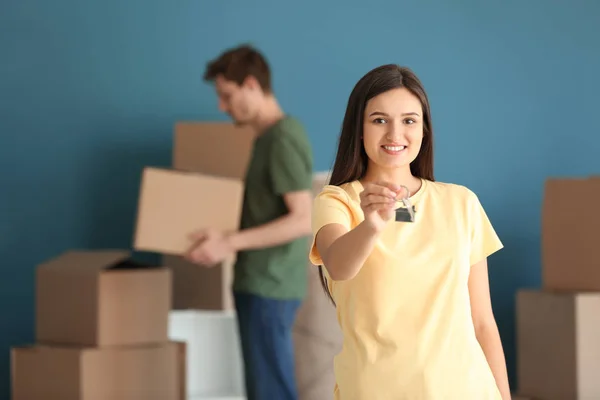 Young Happy Woman Key New Home — Stock Photo, Image