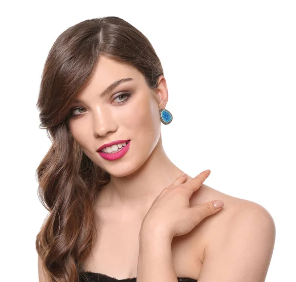 Retrato Mujer Joven Con Maquillaje Profesional Sobre Fondo Blanco —  Fotos de Stock