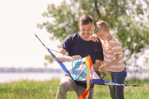 Little Boy His Dad Kite Outdoors — Stock Photo, Image