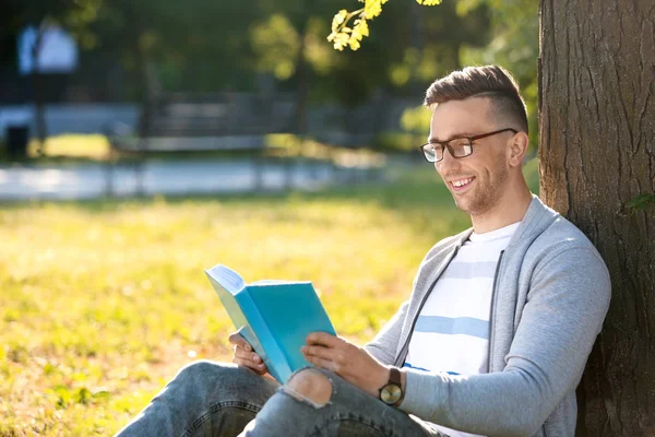 Handsome Man Reading Book Park — Stock Photo, Image