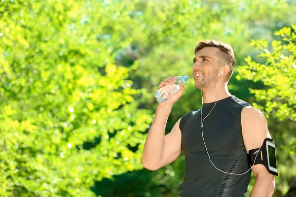 Sporty Man Drinking Water Park — Stock Photo, Image