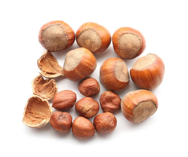 Chutné Lískové Ořechy Bílém Pozadí — Stock fotografie