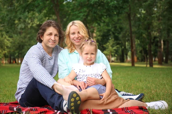 Happy Family Resting Plaid Park — Stock Photo, Image