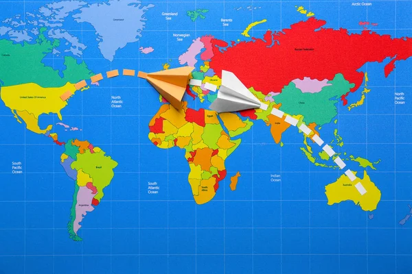 Kreative Komposition Mit Ausgewiesenen Routen Auf Der Weltkarte — Stockfoto