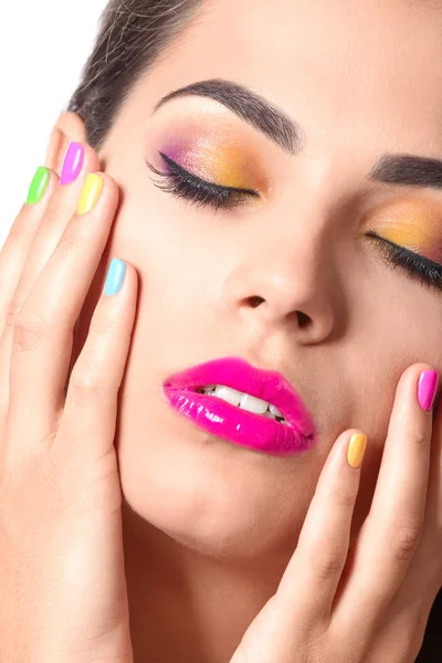 Mooie Jonge Vrouw Met Kleurrijke Manicure Witte Achtergrond Close — Stockfoto
