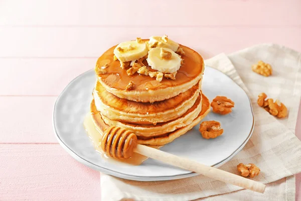 Tasty Pancakes Walnuts Sliced Banana Table — Stock Photo, Image