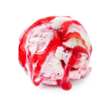 Beyaz arka plan üzerinde tatlı reçelli lezzetli ahududu Ice cream