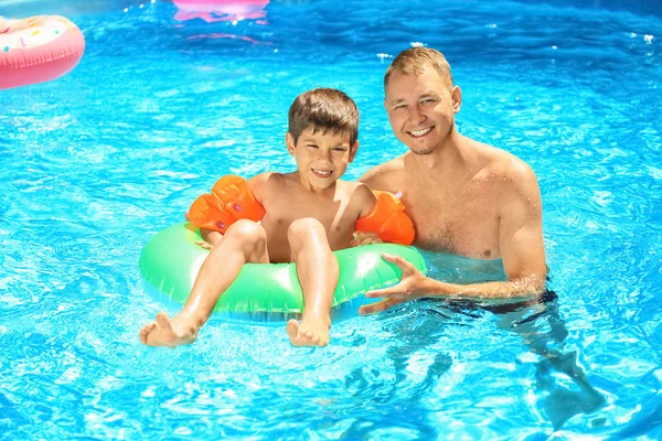 Happy Father Son Inflatable Ring Swimming Pool — Stock Photo, Image