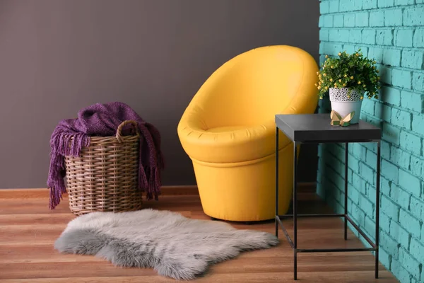 Interior Modern Room Basket Armchair Houseplant Table Color Wall — Stock Photo, Image