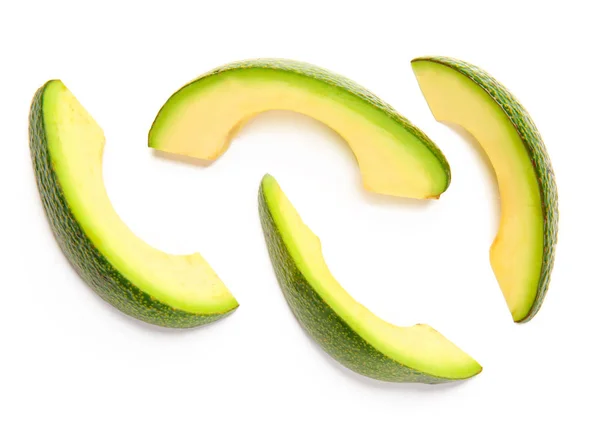 Plakjes Rijpe Avocado Witte Achtergrond Plat Leggen — Stockfoto