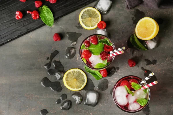 Glasses Fresh Raspberry Mojito Table — Stock Photo, Image