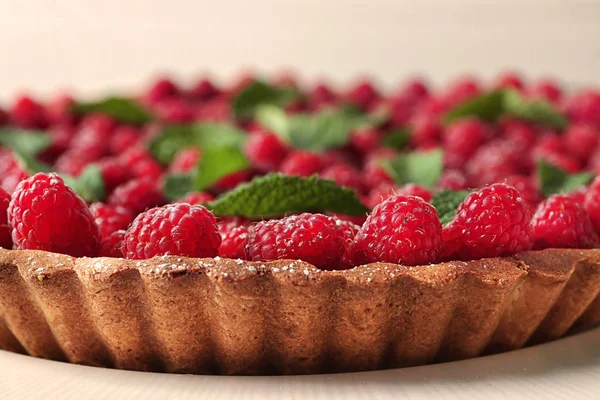 Tasty Pie Fresh Raspberries Plate Closeup — Stock Photo, Image