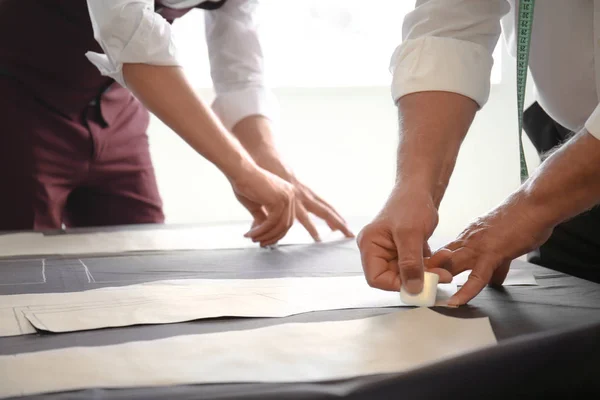 Mature Tailor His Assistant Working Sewing Patterns Atelier — Stock Photo, Image